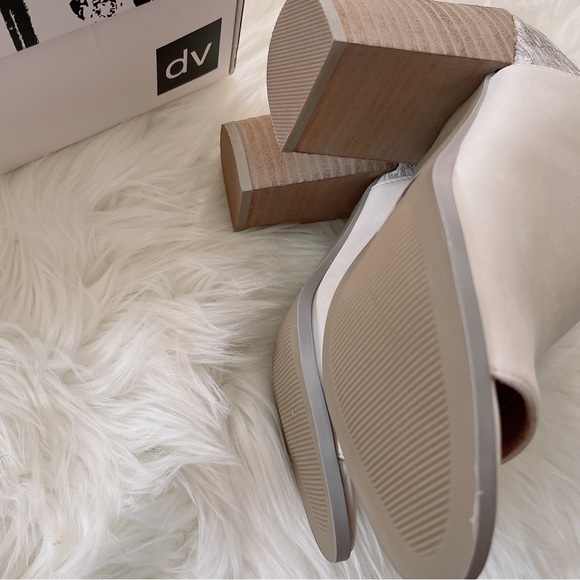 DV by Dolce Vita Barkar Peep Toe Shoes - Picture 8 of 11